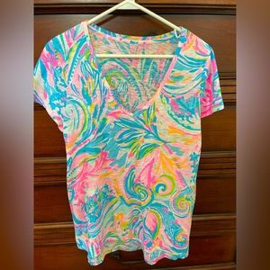 Lilly Pulitzer t-shirt